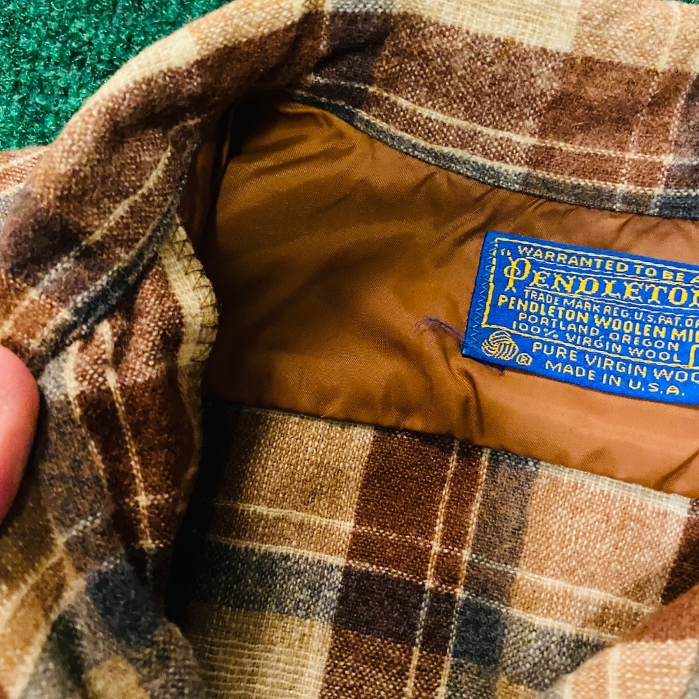 Vintage Pendleton Button up - Picture 5 of 5